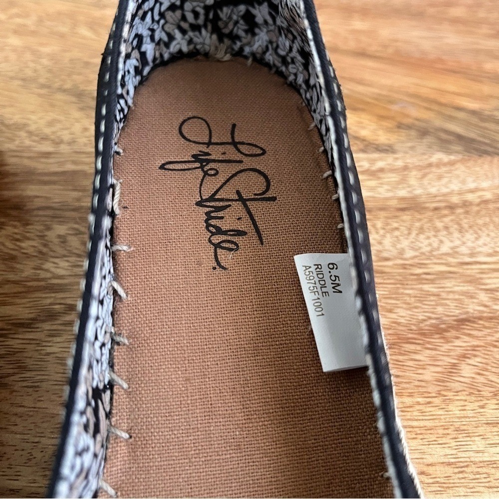 Life Stride Espadrilles Women's 6.5 Black Bow Low Wedge Heel Preppy Summer Shoe - Picture 7 of 12